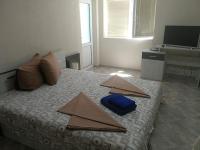 Apartment with Garden View