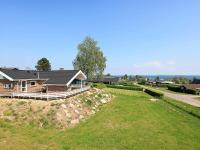 B&B Hejls - 8 person holiday home in Hejls - Bed and Breakfast Hejls