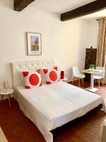 le 1835, studio rouge-Corail - B&B Moustiers-Sainte-Marie