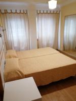 Doppel- oder Zweibettzimmer