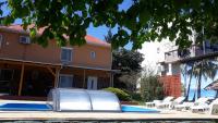 Király Apartman - B&B