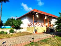 Szandra Vendégház - B&B