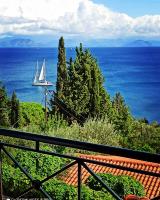 Takis & Eirini Family Apartments - B&B Perama