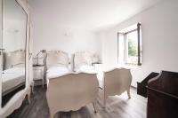 Camera Doppia con Letti Singoli con Bagno Privato 