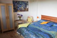 Camera Matrimoniale con Vista Giardino