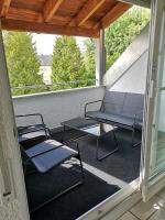 Familienfreundliche Ferienwohnung mit Wohlfühlbalkon und kostenlosem Parkplatz nahe Messe und Bodensee - Chambres d'hôtes Meckenbeuren