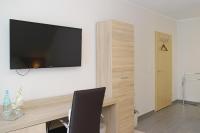 Doppelzimmer mit Balkon und Seeblick