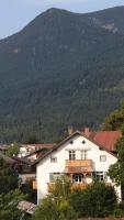 Bunter Hirsch Ferienwohnung im Garmischer Zentrum - B&B Garmisch-Partenkirchen