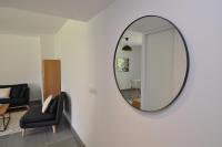Fantastic Two-bedroom Apartment with garden near the beach - Chambres d'hôtes Antibes
