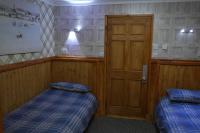 Zweibettzimmer mit eigenem Bad