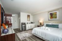 Luxurious Studio in Heart of San Diego w Cali King - B&B
