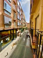 Cozy Malasaña - Estudio con balcón en el centro, AC - B&B Madrid