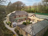 B&B Wrangaton - The Parlour - The Cottages at Blackadon Farm - Bed and Breakfast Wrangaton