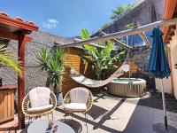 Pôr do Sol by LovelyStay - B&B Calheta