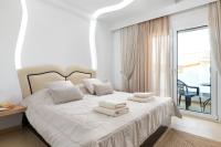 White House Kokas Luxury Apartments - B&B Kremasti