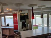 Real Home Apartmens - Podil Promenade - Bed and Breakfast Kyiv