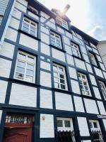 Holiday House BURGBLICK2 with garden - VOSPROPERTIES - B&B Monschau