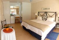 Twin Room with Pool View - Van der Stel