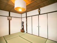 Three-Bedroom Townhouse