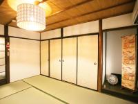 Chambre de Style Japonais en Rez-de-Chaussée - Vue sur Jardin