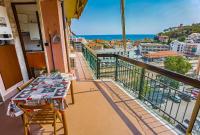 Luminoso appartamento vacanze vista mare in centro - B&B Celle Ligure