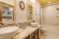 Deluxe Suite with Sea View