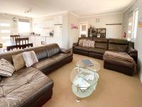 Three-Bedroom Apartment Top Floor with One Bathroom