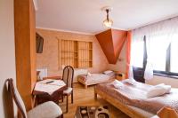 Dreibettzimmer mit Bergblick