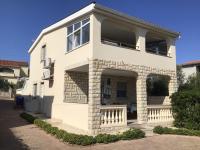 Apartments P&L - 25m from beach - Chambres d'hôtes Tkon