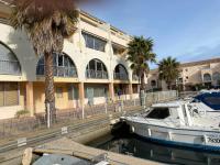 Sète - Confortable appartement T3 climatisé 6 personnes avec garage - 150 m de la plage - B&B Sète