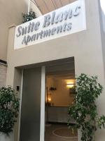 SUITE BLANC APARTMENTS - Monolocali indipendenti con cucina e bagno privato - Check-in e check-out con codice in autonomia h24 - Terrazza in comune NECESSARIO AVERE WATHSAPP O APP DI MESSAGGISTICA ISTANTANEA PER FOTO E VIDEO - Chambres d'hôtes Guspini