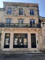 Les Gîtes du château - Le loft HENRI IV - Magnifique Appartement face au château - Chambres d'hôtes Nérac