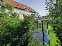 Penzion Zahrada nad řekou, restaurace a kavárna - PARKOVÁNÍ GRÁTIS - Chambres d'hôtes Zlatá Koruna