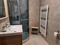 Chambre Triple avec Salle de Bains Privative