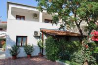 Apartmani Tina Pakoštane - B&B Pakoštane