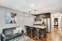 B&B Nashville - Modern 1 BR Apartment! Quick Uber to Downtown! - Bed and Breakfast Nashville