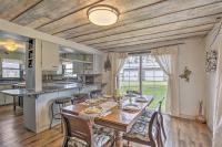 Eclectic Ladysmith Hideaway Hike and Hunt! - B&B Ladysmith