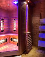 44 George House - Pool, Jacuzzi, Sauna, View - B&B Tilaj