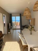 Adosado con fantásticas vistas al mar y piscina. - Chambres d'hôtes Peñíscola