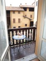 Apartment mit Balkon