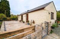 Bwthyn Bach Cozy country retreat - Bed and Breakfast