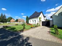 Ferienwohnung zur Burg - B&B Crölpa