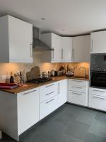 Wonderful Home and parking, pets allowed - B&B Tenby