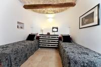 Trullo con 2 Camere da Letto (6 Adulti)