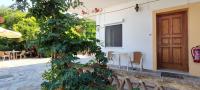 Studio (2 Adults)