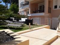 Apartment Lilly, apartment with communal pool, 10 meters from sea - Chambres d’hôtes