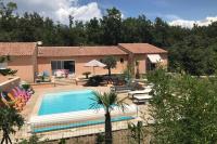 B&B Besse-sur-Issole - Logement attenant à une villa T2 avec terrasse . - Bed and Breakfast Besse-sur-Issole