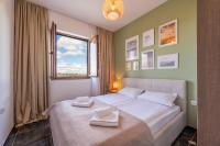 Apartment mit Poolblick