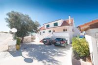 Apartment in Murter with sea view, terrace, air conditioning, Wifi 5026-3 - Bed and Breakfast