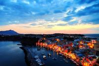 B&B Procida - Little house with yard and BBQ in Procida Island - Bed and Breakfast Procida